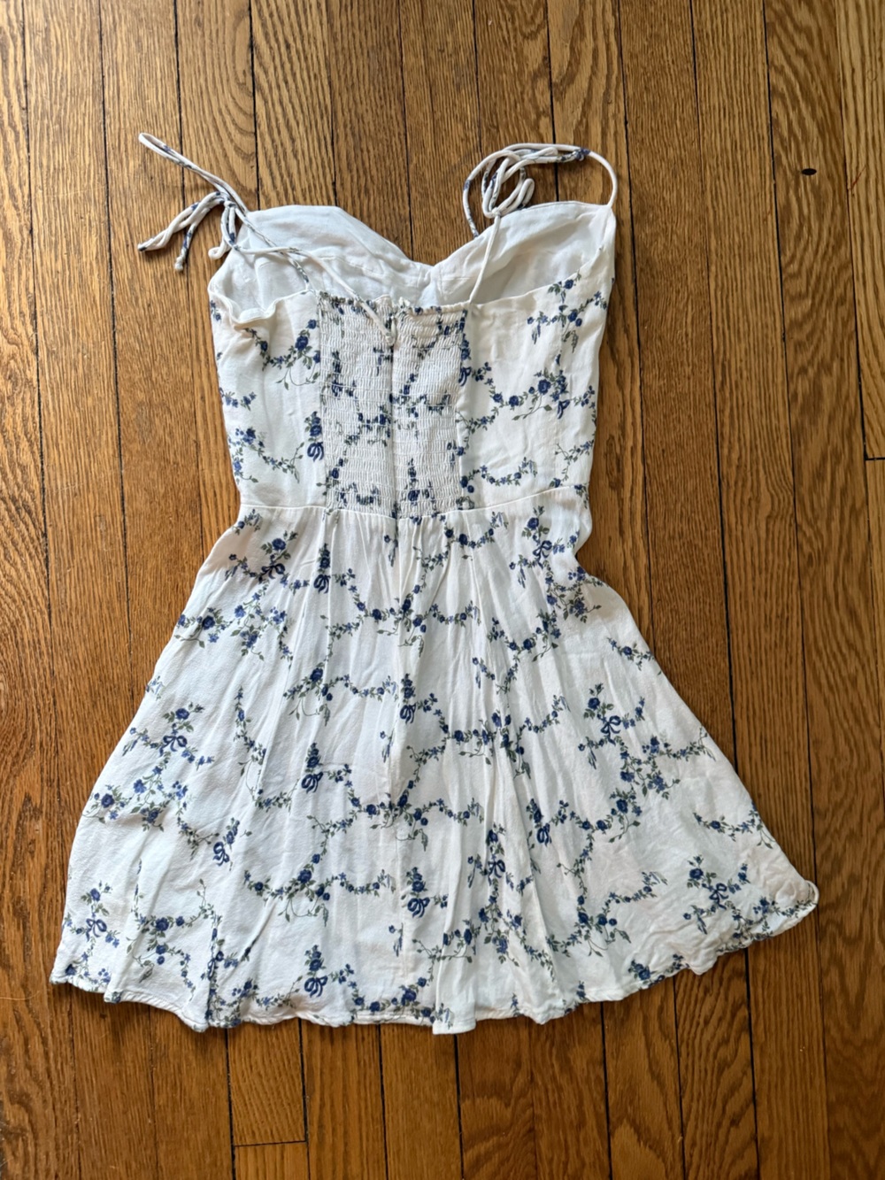 Reformation Saskia Floral Mini Dress - Size 4 - Picture 4 of 4